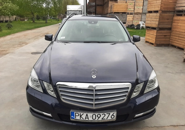 Mercedes-Benz Klasa E cena 45000 przebieg: 399000, rok produkcji 2010 z Karlino małe 46